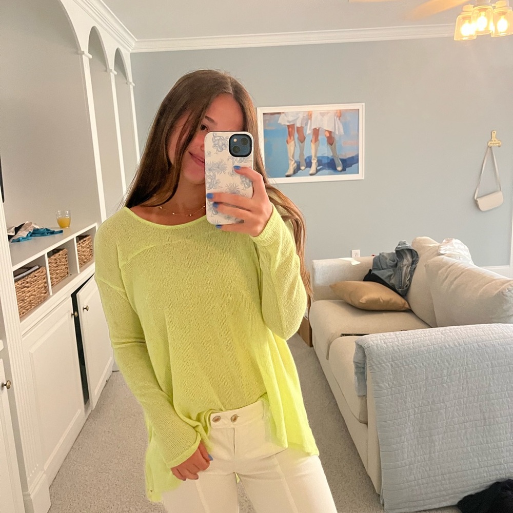 LIME GREEN SWEATER